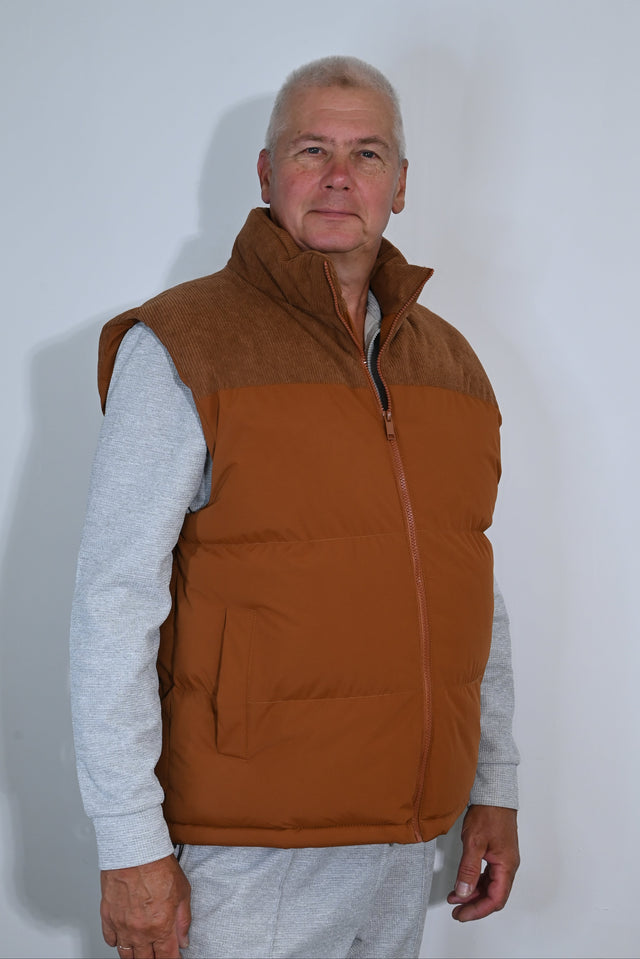 ZY UNISEKSA VESTE PREMIUM STILĀ, Karamelbrūnā