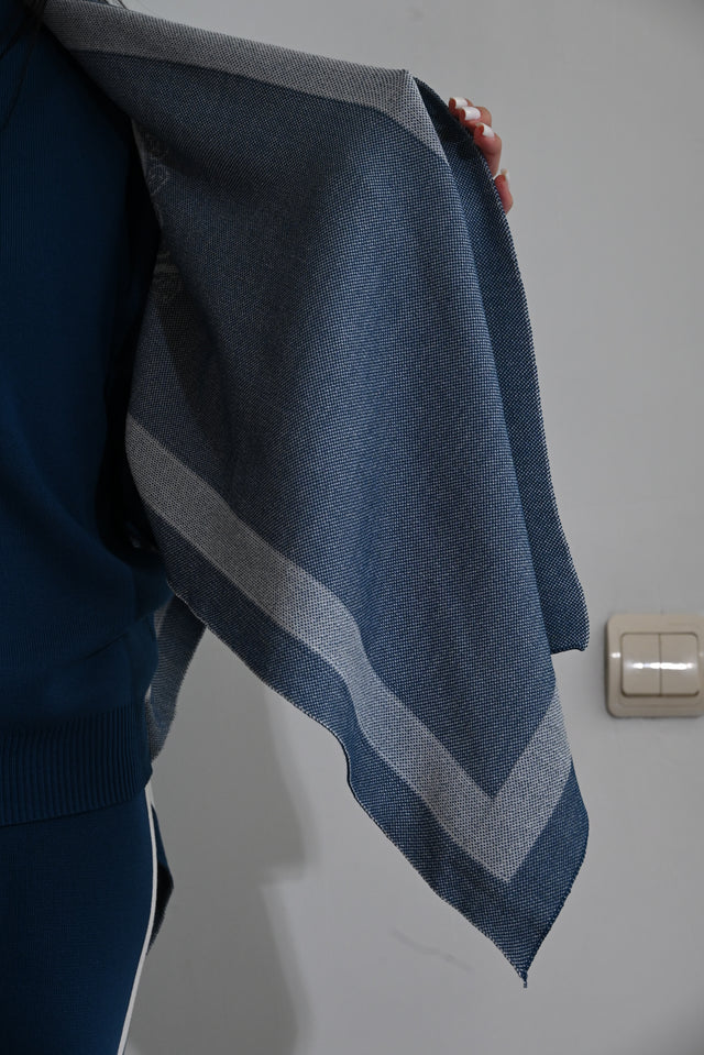 ZY sieviešu premium komplekts no 3 elementiem, zili-balts dizains