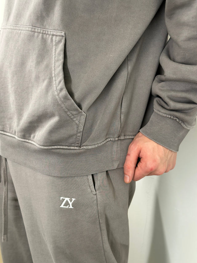 ZY LIMITED MEDIUM GRAY pavasara formāts ar taisnām biksēm